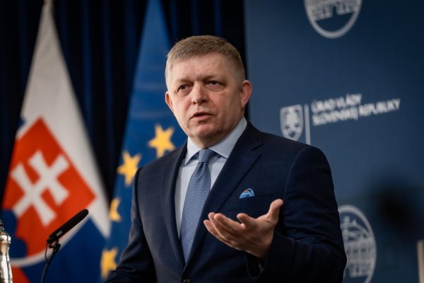 Premiér na oslavách oslobodenia Bratislavy kritizoval veľvyslancov Únie za neprítomnosť​ – čo to znamená podľa Martina Mojžiša