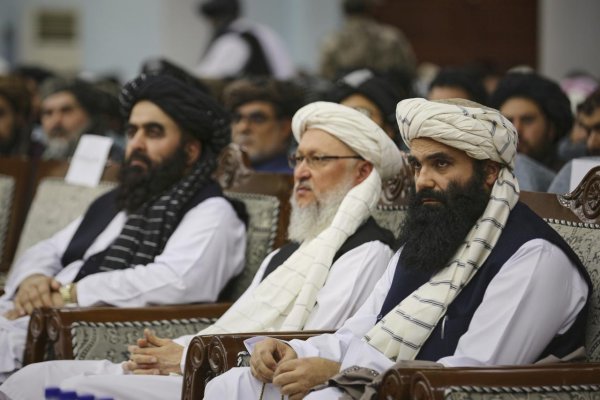 Taliban zakázal takmer 700 univerzitných učebníc a textov