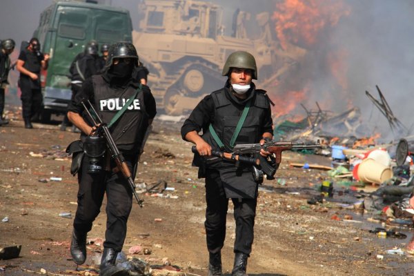 Egyptská polícia usmrtila ôsmich militantov. Boli zapojení do útoku na Sinaji