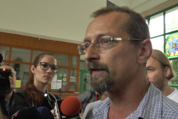 Učitelia: Danko klame