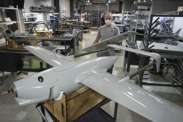 Muža podozrivého z prípravy podpaľačského útoku na dronový závod na Slovensku zadržali v Hamburgu