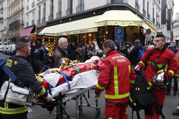 Pri výbuchu v Paríži zomreli traja ľudia 