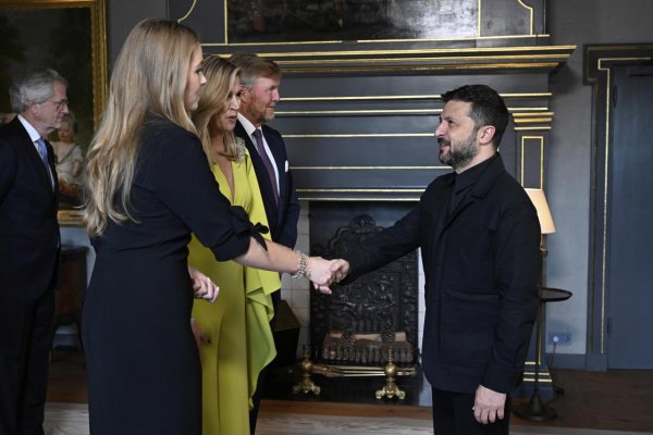 Zelenskyj v obleku by bol „signál pre mier“, tvrdí poradca z Bieleho domu