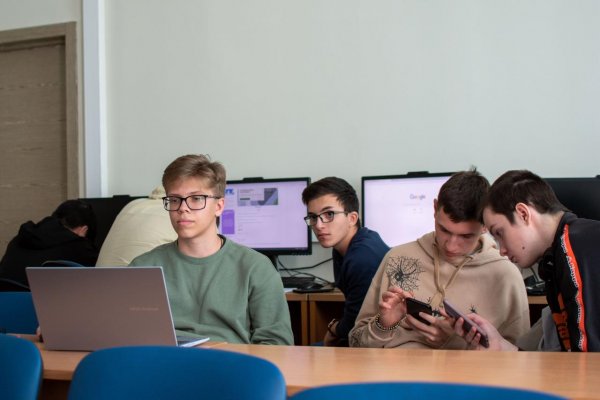 Od septembra sa AI gramotnosť stane súčasťou vzdelávania na základných školách