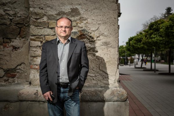 Ex-minister práce, sociálnych vecí a rodiny, analytik Jozef Mihál: Oči po otcovi, úsmev po mame a dlhy po Igorovi