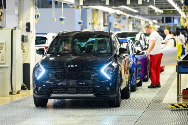 Slovensko čelí výzvam, ktoré ohrozujú jeho postavenie „európskeho Detroitu“ v automobilovom priemysle