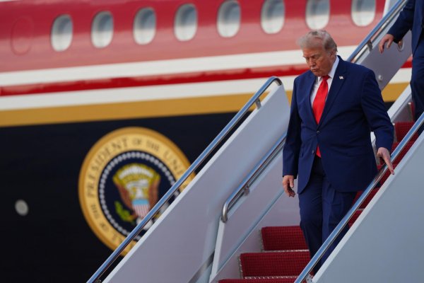 Trump podmieňuje jadrovú dohodu USA so Saudskou Arábiou jej zmluvou s Izraelom