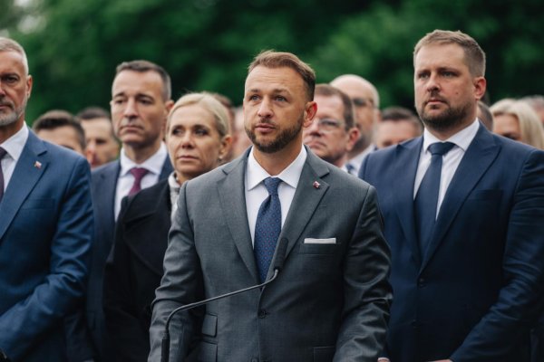 Hlas-SD podporí novelu ústavy, ktorá má zakotviť existenciu dvoch pohlaví