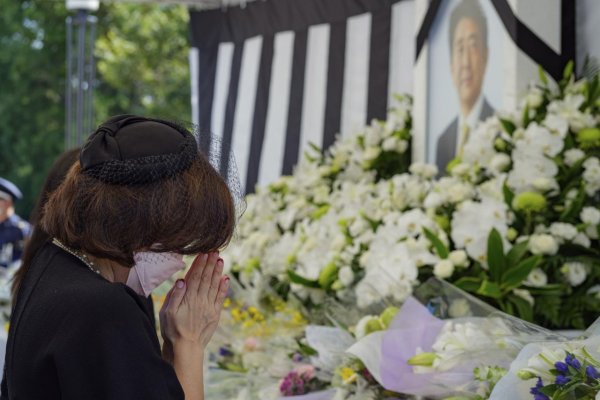 Japonsko si na štátnom pohrebe uctilo zavraždeného expremiéra Abeho