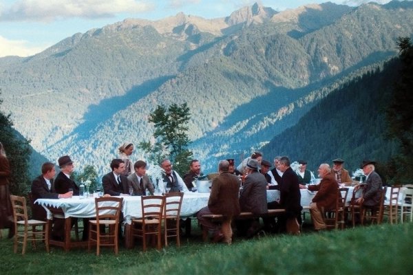 Filmy .týždňa: Rande v hlave, démoni v zrkadle a dráma v Alpách