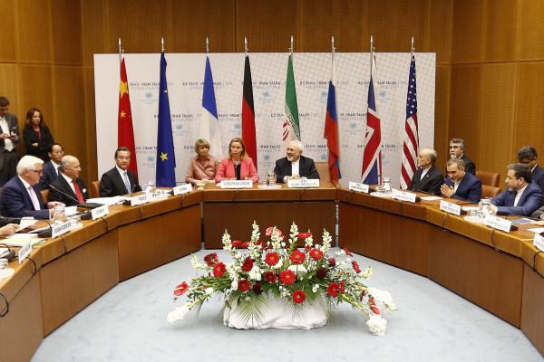 Irán: Ak USA chcú opäť rokovať, musia vylúčiť akékoľvek ďalšie útoky