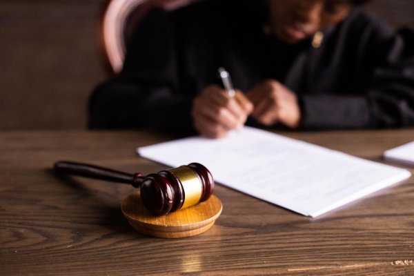 Exšéf NBÚ Aurel Ugor dostal v kauze systému Iskra podmienečný trest