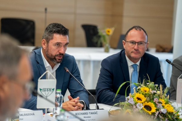 Remišová: Takáč naďalej pripravuje odovzdanie závlah arabským šejkom, farmárom chce zvýšiť poplatky za vodu
