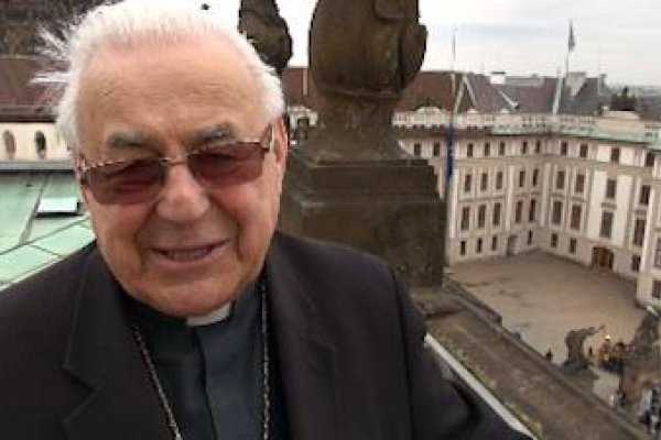 Kardinál Vlk: Militantný islam porazíme