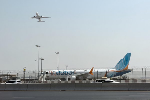 Pilot sa zrejme pokúsil uniesť lietadlo smerujúce z Dubaja do Izraela, uvádzajú médiá