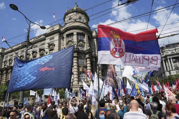 Srbsko: Protestujúce študentstvo požaduje okamžité predčasné parlamentné voľby
