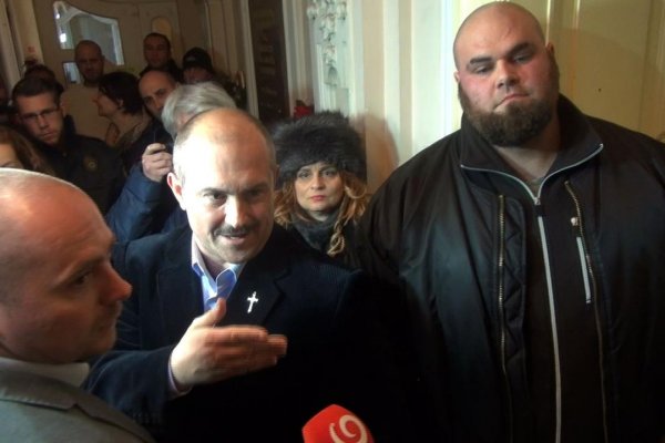 Kotlebových goríl sa báli aj mestskí policajti