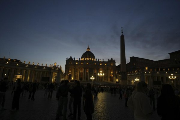 Vatikán zverejnil príčinu smrti pápeža Františka