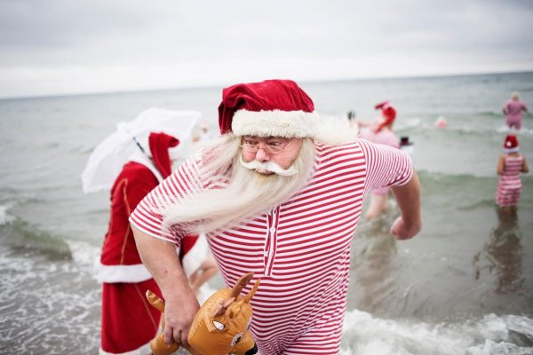 Fototéma: Čo robí Santa Claus v lete?