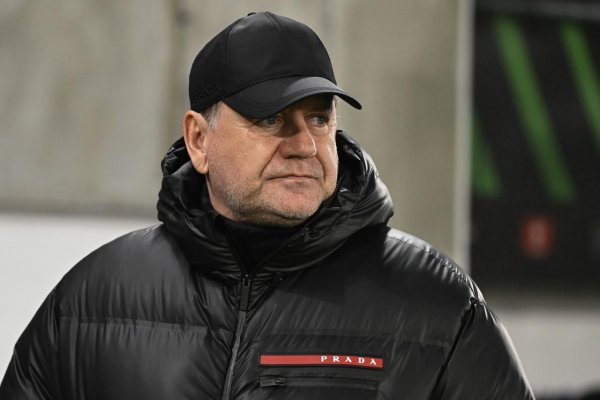 Slovenskí futbaloví reprezentanti spoznali meno nového trénera. Vracia sa Weiss starší, vo funkcii vystriedal Calzonu