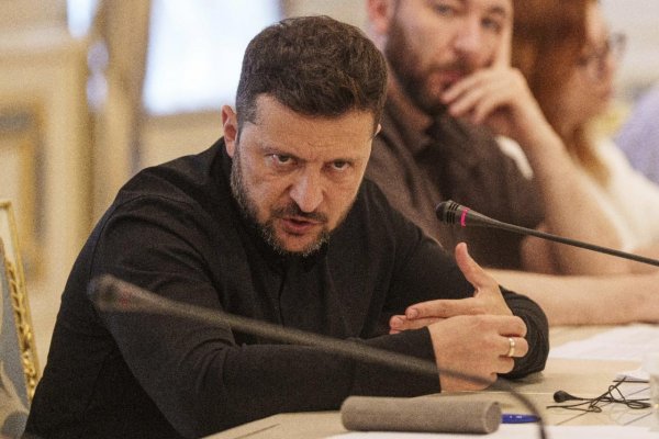 Zelenskyj vyzval spojencov, aby na Putinove hrozby nereagovali príliš „slabo“