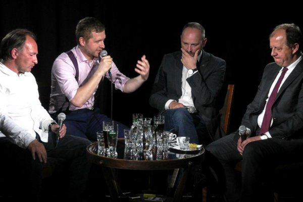 .zákulisné reči: Čo sa deje v RTVS?