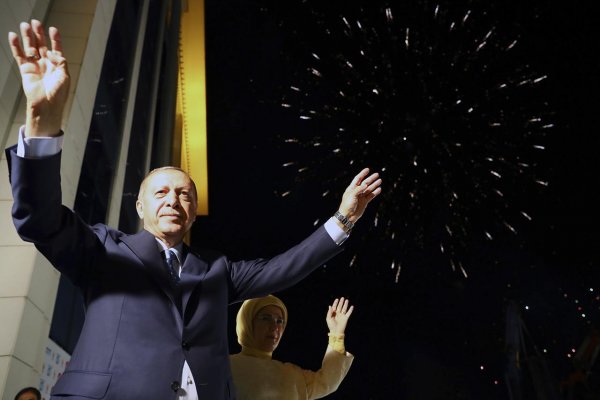 Erdogan zvíťazil v tureckých prezidentských voľbách, obhájil tak svoj mandát