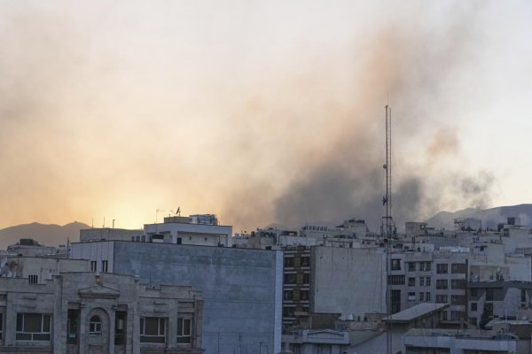 SR pre vojenskú eskaláciu dočasne uzatvorila veľvyslanectvo v Teheráne