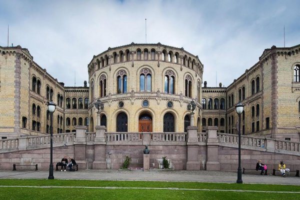 Voliči v Nórsku rozhodujú o zložení parlamentu