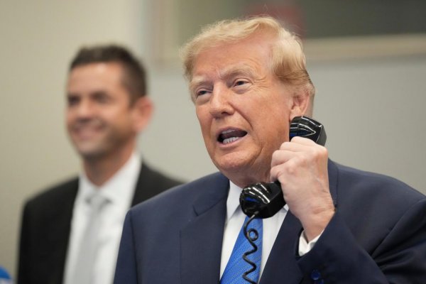 DemWatch: Prečo Trump ovládol americkú poštu?