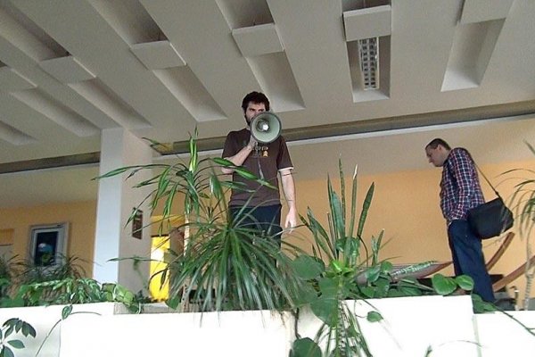 Učitelia a študenti pochovajú naše školstvo