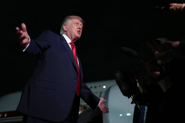Trump odmietol žiadosť Saudskej Arábie, aby USA zaútočili na húsíov, uvádza Axios