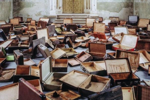 Juraj Bartusz, socha a bič