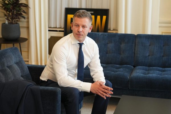 Magyar plánuje v pondelok ráno zájsť za prezidentom Sulyokom, ktorého vyzval na odstúpenie