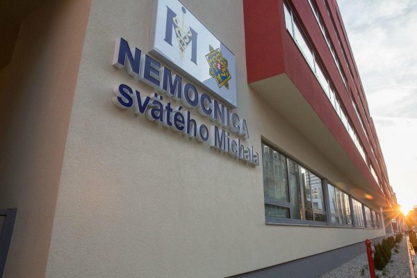 Nemocnica sv. Michala v Bratislave obstarala vybavenie za 22,7 milióna eur v rozpore so zákonom