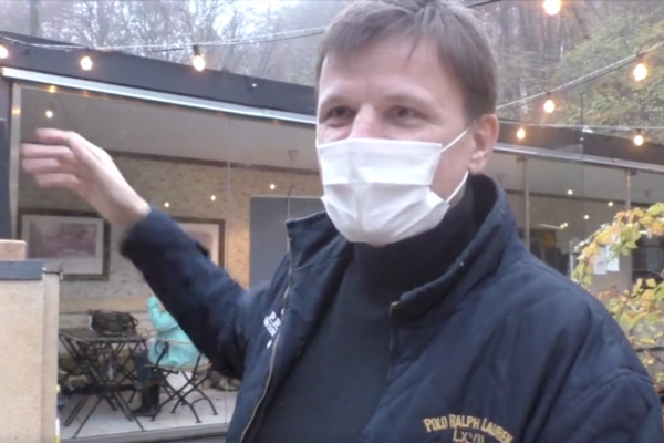 Bývalý predseda KDH Alojz Hlina zachraňuje svoje podnikanie netradičným spôsobom