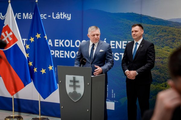 Premiér: Som nešťastný z vývoja vzťahu medzi ministrom Tarabom a SNS