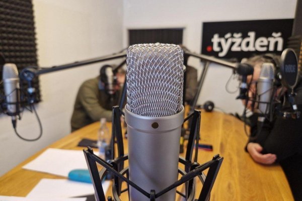 Týždeň s .týždňom: Končí sa vojna na Ukrajine? Končí slovenská vláda? Začína sa nová éra Európy?