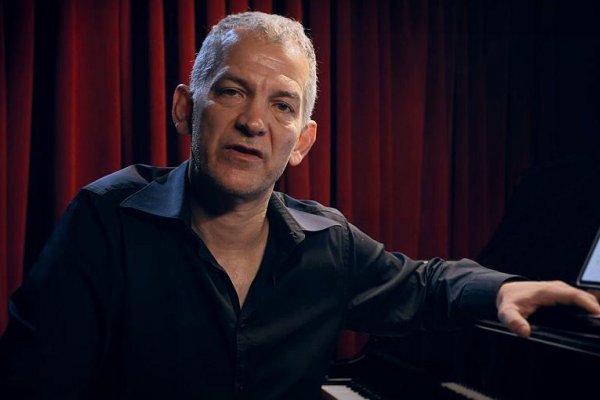 Americký jazzový virtuóz píše Európanom: Sme zdesení z vedenia našej krajiny, ale univerzálne pravdy pretrvajú