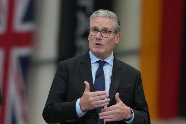 Starmer varoval pred hrozbou napadnutia niektoré štátu NATO Ruskom do štyroch rokov