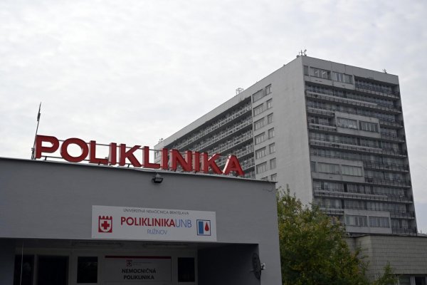 V Nemocnici Ružinov prijali päť ľudí po zásahu neznámej látky, sú stabilizovaní