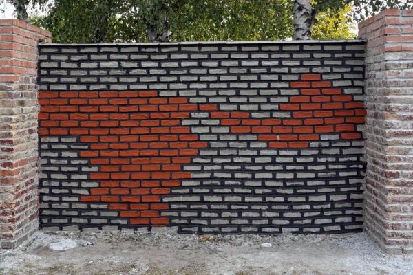 PS podáva podnet na Generálnu prokuratúru pre múr v areáli Kukurice