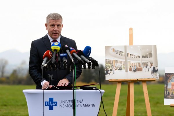 Lengvarský požiadal nemocnice o preplánovanie plánovanej starostlivosti