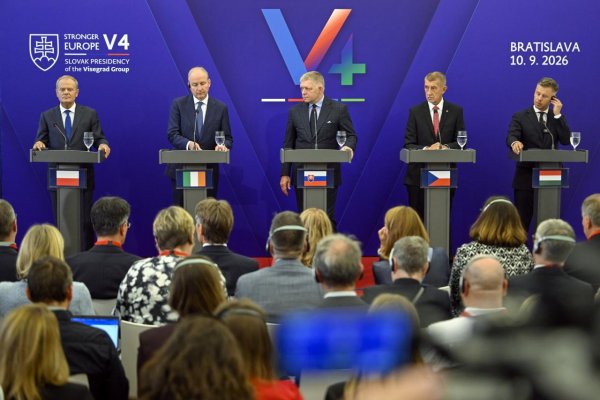 Lídri krajín V4 sa v Bratislave zhodli na potrebe intenzívnejších rokovaní