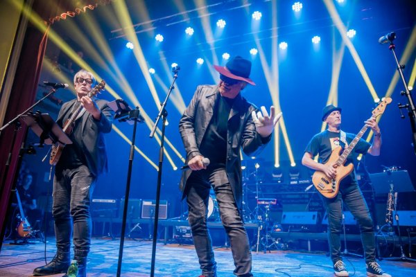 Bez ladu a skladu, Michael Kocáb a Karpatské chrbáty vyrážajú na turné na Ukrajinu 