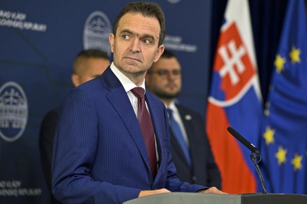 Premiér povzbudil ľudí, aby šli voliť a nenechali za seba rozhodovať