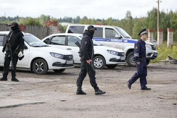 Rusi tajne chystajú evakuáciu až štvrť milióna ľudí z Krymu. Kľúčové sklady palív mali obsadiť ozbrojenci