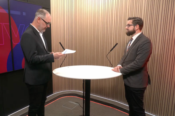 Politológ Jozef Lenč u Braňa Závodského: Skutočným cieľom rušenia voľby poštou sú voliči PS