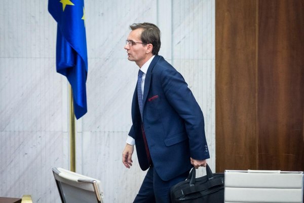 Ako koalícia zneužila Galkovu rakovinu