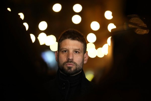 Opozícia namiesto predĺženia obdobia žiada pre samosprávy systémové zmeny